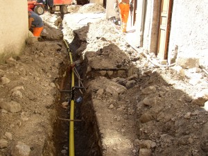 09 - Posa tubi gas metano località Anfo 