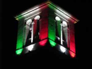 25 - Torre campanaria Muscoline di notte 